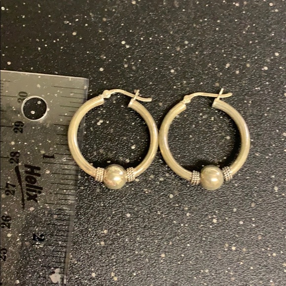 Jewelry - bali silver hoop earring vintage